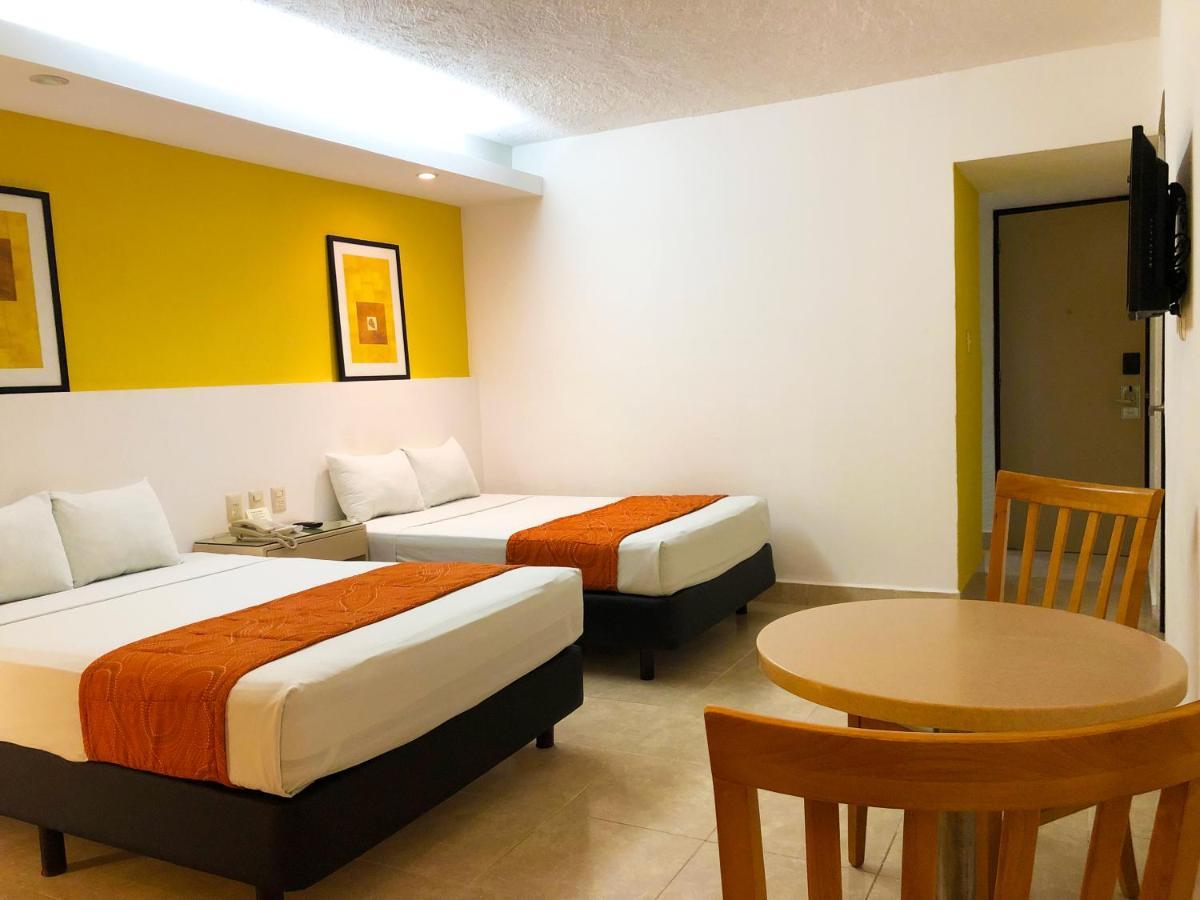 Hotel Los Cocos Chetumal Exterior foto