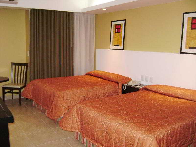 Hotel Los Cocos Chetumal Exterior foto