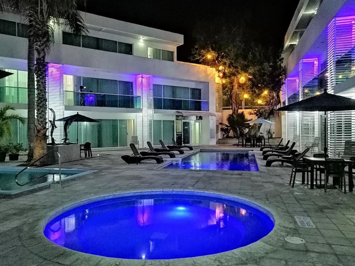 Hotel Los Cocos Chetumal Exterior foto